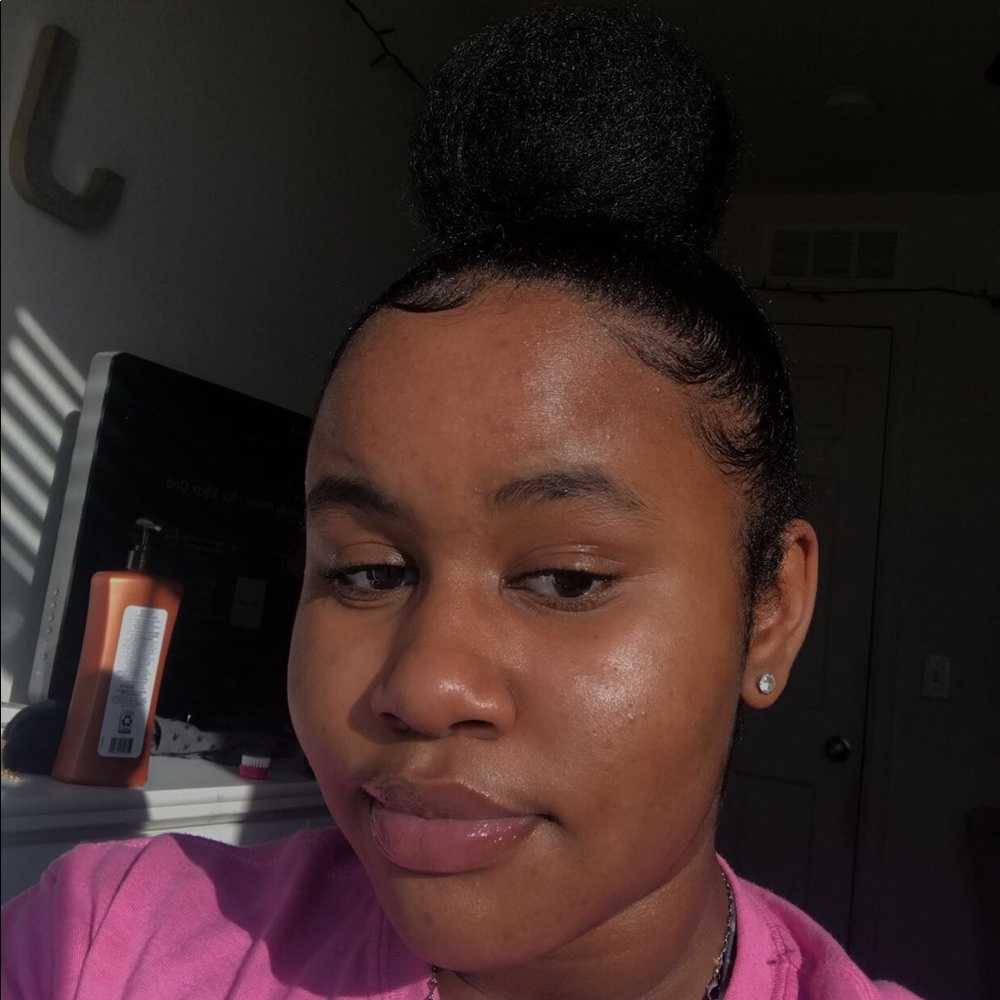 Meet your Posher, Jasmine